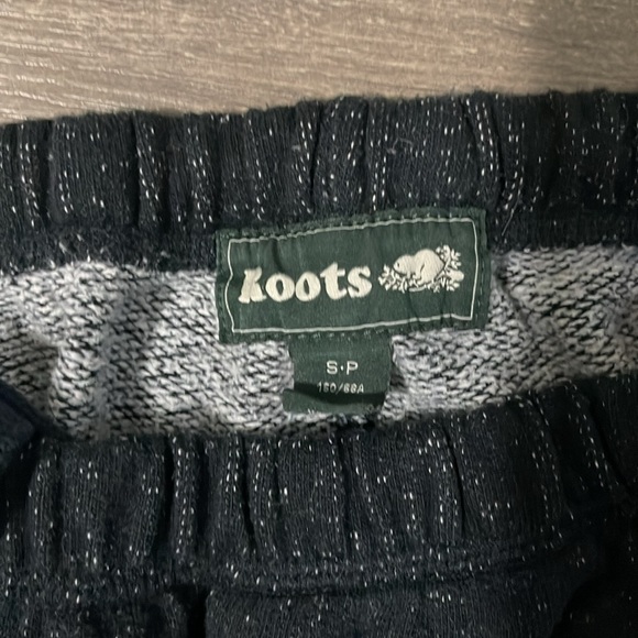 Roots sweats - Picture 3 of 3